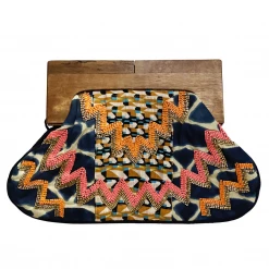 Chloe & Lex Bag: Clutch With Wooden Handle