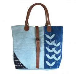 Chloe & Lex Bag: Edie Classic Tote