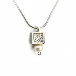 Donna D'Aquino Jewelry Donna D’Aquino Necklace: Pendant With Pearl