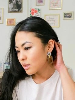 Fair Anita Earrings: Modern Connection