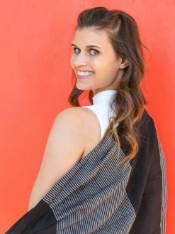 Extras Fair Anita Scarf: Black Patterned