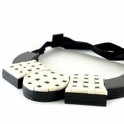 Finn Necklace: Circa Natura