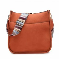 Jen & Co. Bag: Chloe Crossbody