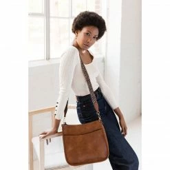 Jen & Co. Bag: Chloe Crossbody