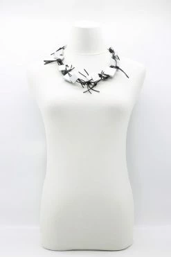 Jewelry Jianhui London Necklace: Squares On Leatherette Chain