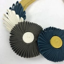 Looksur Necklace: Frida Jewelry