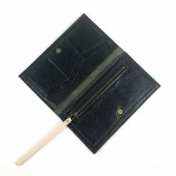 Molly M Designs Wallet: Pouch 12 Wallets