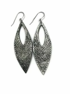 Oropopo Earrings: Chevron Jewelry