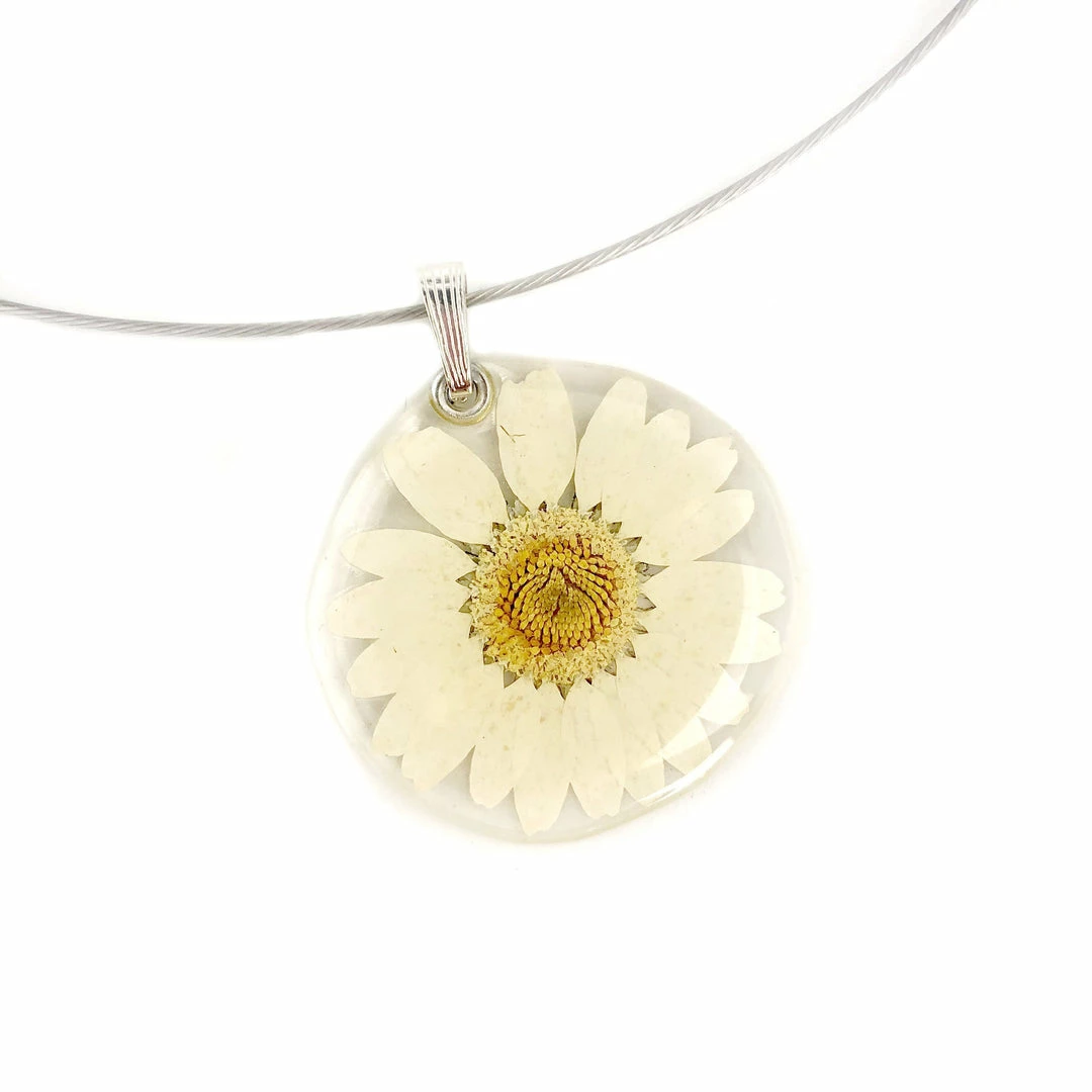 Petal Connection Necklace: Flower Pendant Jewelry 7 Petal Connection Necklace: Flower Pendant Jewelry