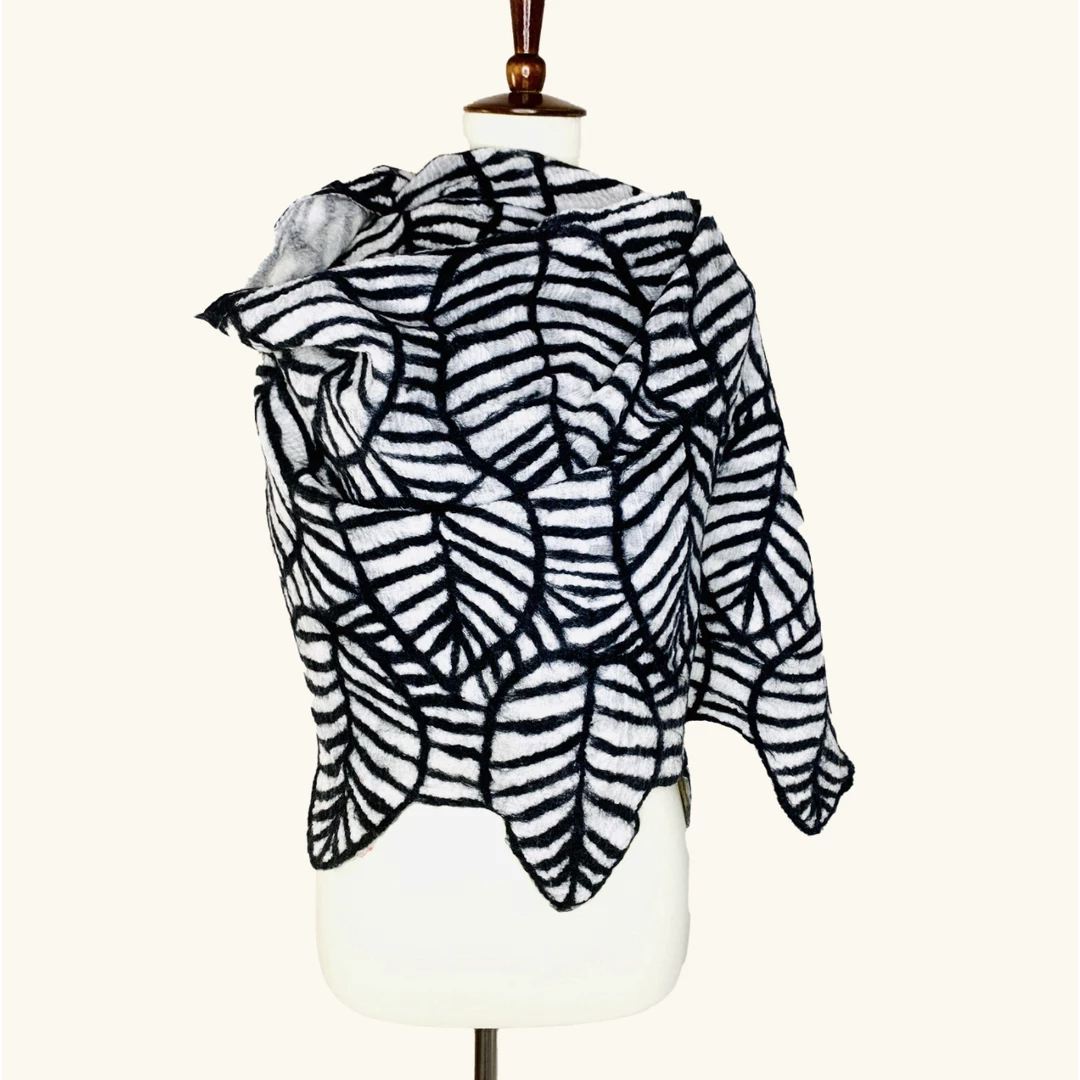 Pomegranate Moon Scarf: Outlined Leaf Wrap 3 Pomegranate Moon Scarf: Outlined Leaf Wrap