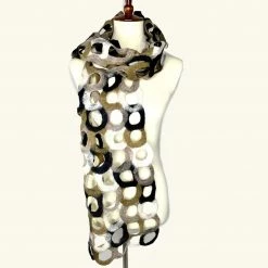 Pomegranate Moon Scarf: Ring