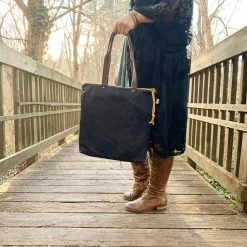 Bags Rachel Elise Bag: Bucket Tote