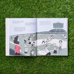 Chronicle Books The Incredible Women Of The All-American Girls Professional Baseball League, Hardback 9 Chronicle Books The Incredible Women Of The All-American Girls Professional Baseball League, Hardback