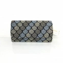 Tiana Clutch: Structured