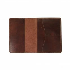 Todder Passport Case: Medium Brown Extras