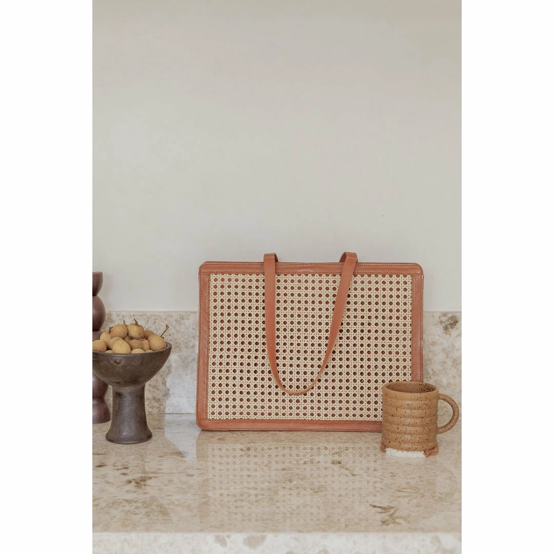 Village Thrive Bag: Raja Leather Laptop Bag 6 Village Thrive Bag: Raja Leather Laptop Bag