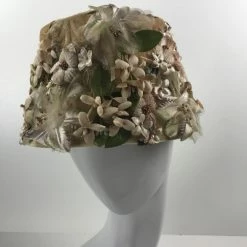 ESSE Purse Museum & Store Vintage Hat: 1950's Beige Floral Bucket Hat