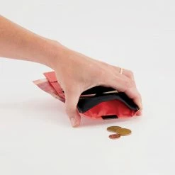 Wren Wallet: Square 51 Wren Wallet: Square