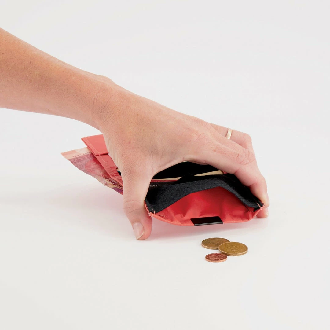 Wren Wallet: Square 23 Wren Wallet: Square