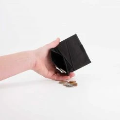 Wren Wallet: Square 33 Wren Wallet: Square