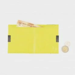 Wren Wallet: Square 37 Wren Wallet: Square