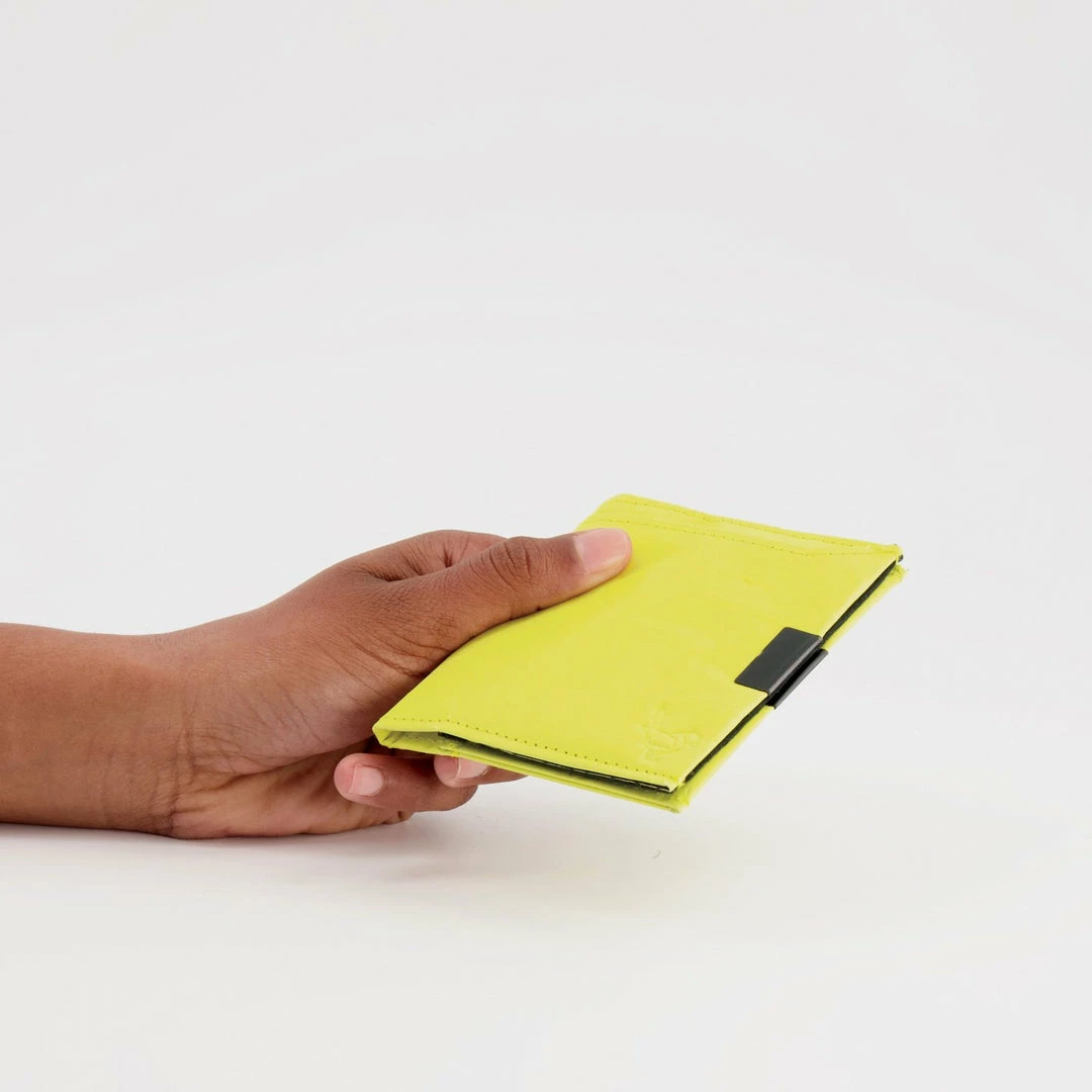 Wren Wallet: Square 11 Wren Wallet: Square