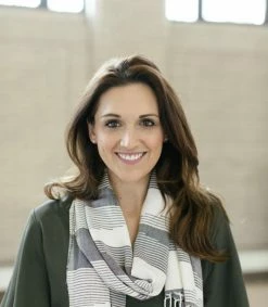 Fair Anita Earrings: Ethereal Pearl Studs